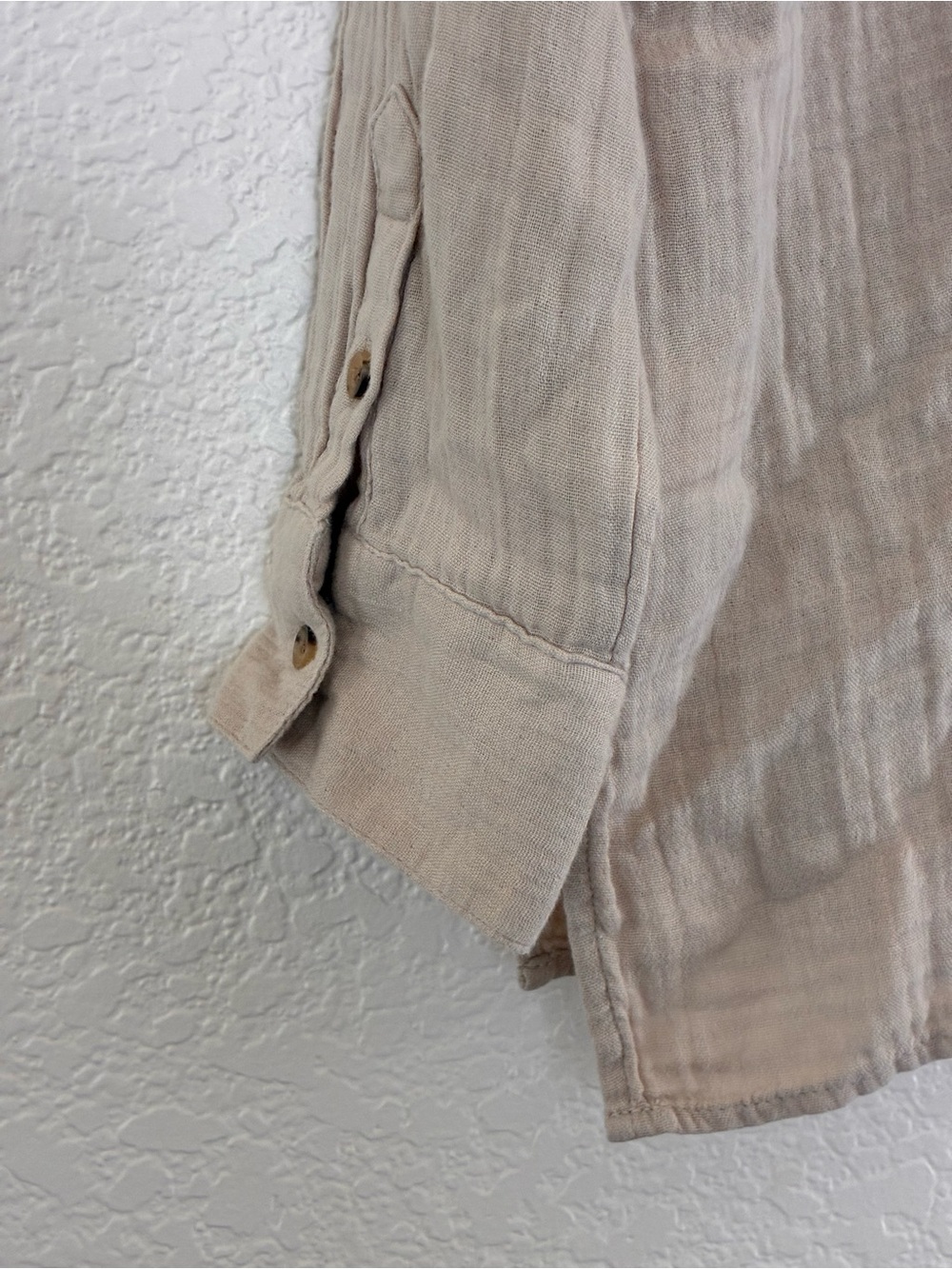 Old Navy | Long sleeve 100% cotton v-neck minimalist button up shirt size large - Picture 11 of 13